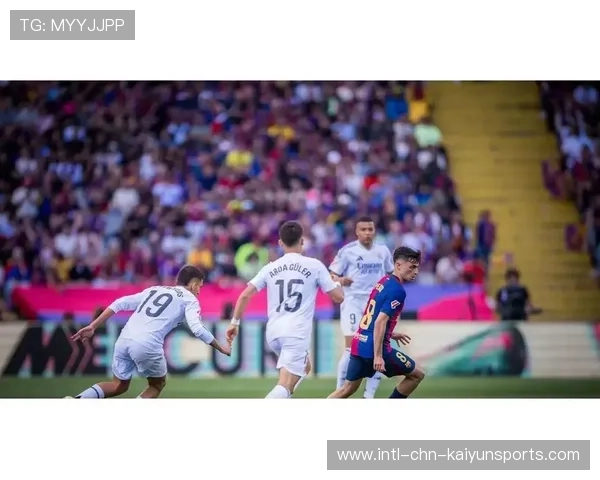 巴萨控球战术奏效，对手难觅良机，巴萨控球视频