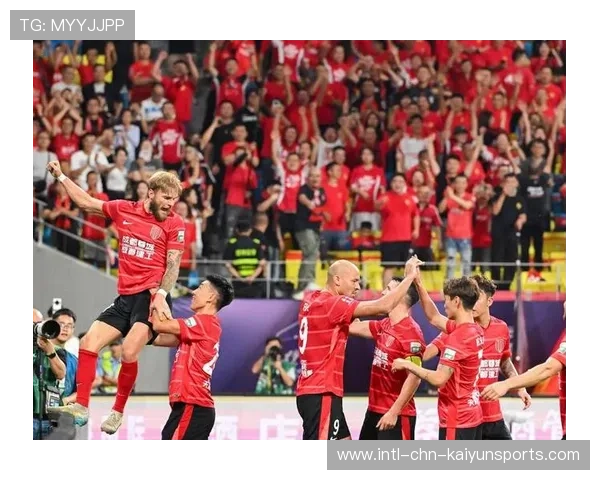 蓉城主帅锋霸双获中超8月最佳称号，成都蓉城替补中超