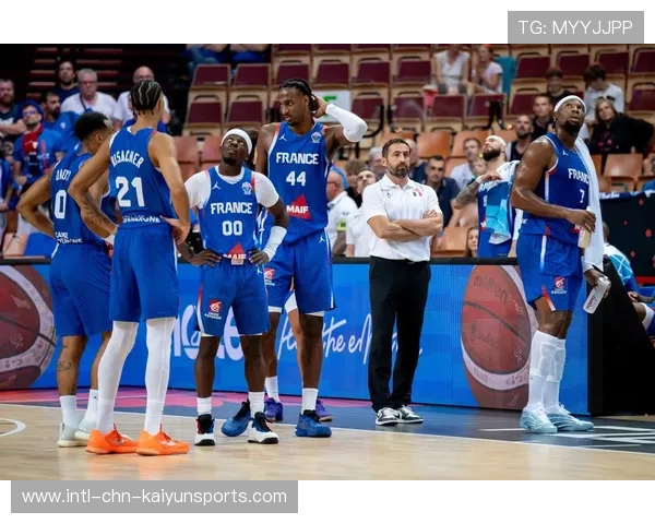 篮网主控伤退,球队战术体系面临重组,篮网chiozza 篮网主控伤退,球队战术体系面临重组,篮网chiozza