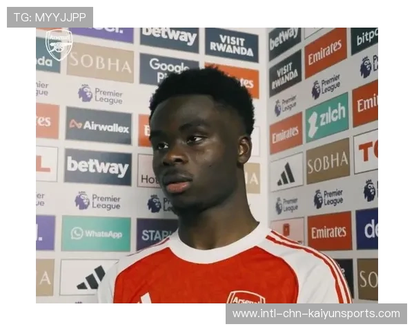 约克雷斯亮相酋长球场,接萨卡传中凌空垫射击中立柱 约克雷斯亮相酋长球场,接萨卡传中凌空垫射击中立柱